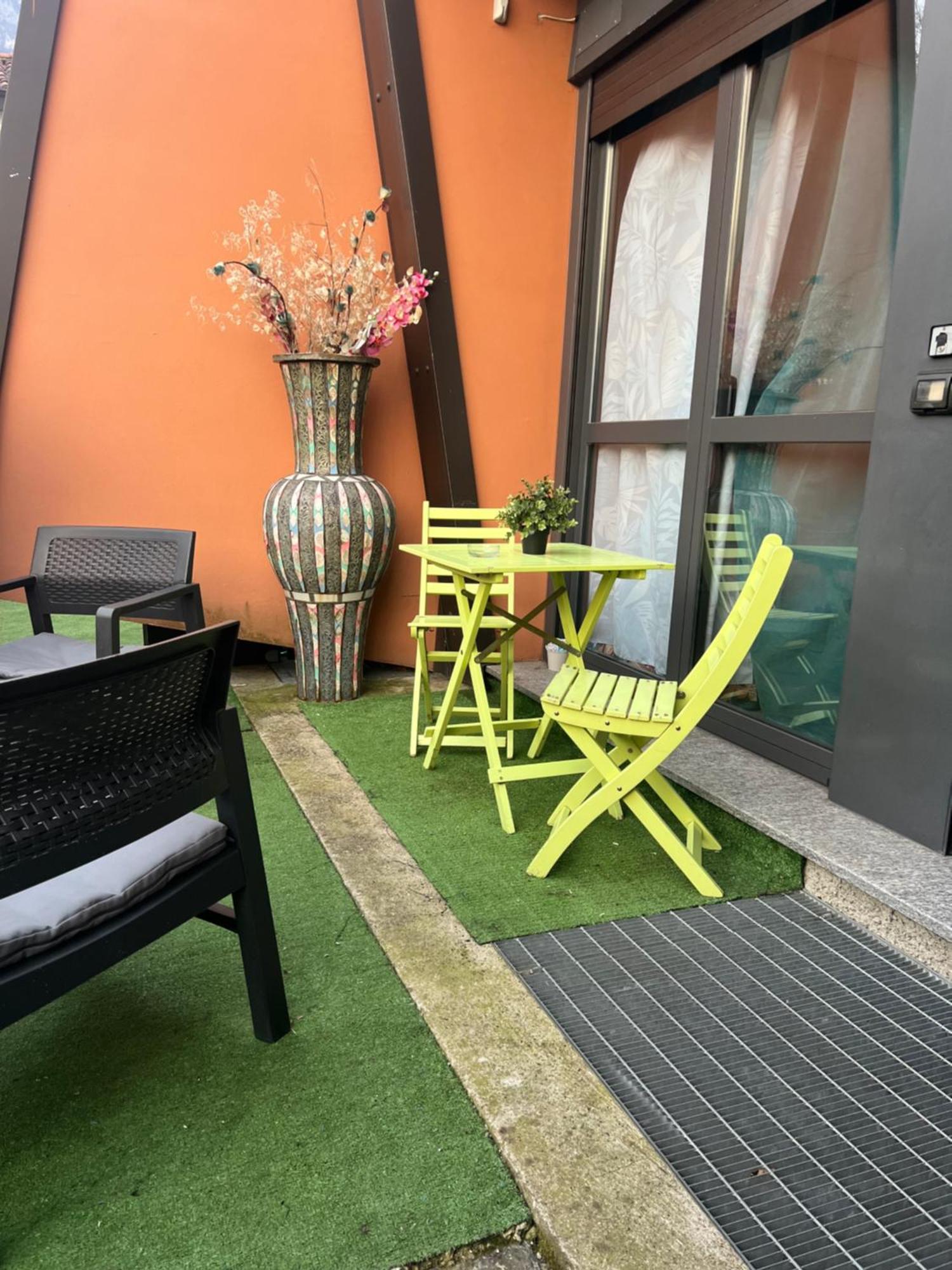 B&B Resilienza - Camera Privata Con Bagno Lecco Exterior foto